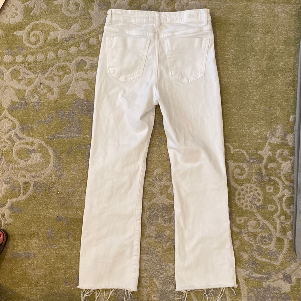 Zara straight leg white jeans size 4
